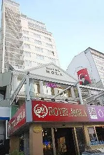 에탑 몰라