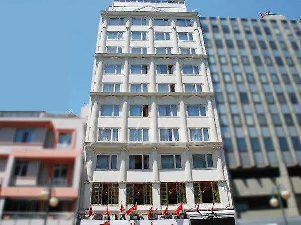 Hotel Etap Mola