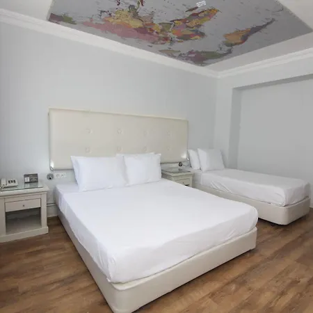 Hotel Etap Mola 3*